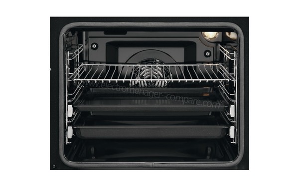 AEG 68476IU-MN - Vue de l'int&eacute;rieur