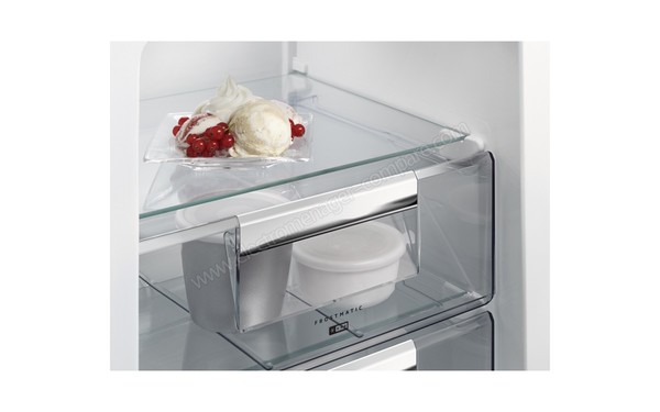 AEG ABE81816NS - Am&eacute;nagement int&eacute;rieur