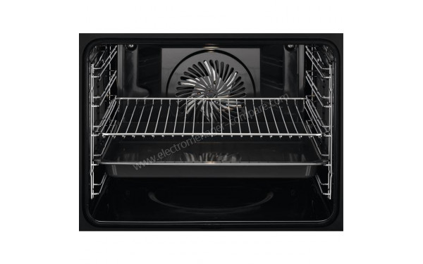 AEG BEB331010M - Vue de l'int&eacute;rieur