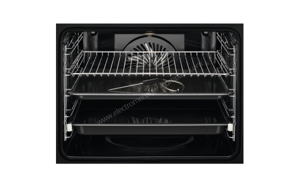 AEG BPE748380M - Vue de l'int&eacute;rieur