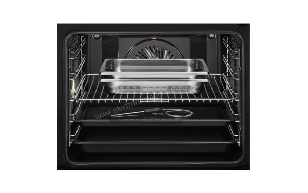 AEG BSE78228BM - Vue de l'int&eacute;rieur