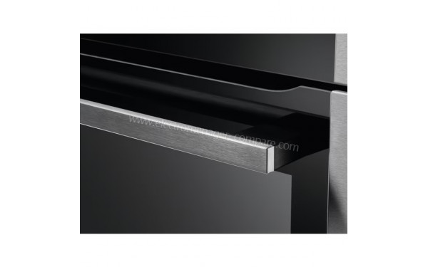 AEG BSE782380M - Zoom sur la poign&eacute;e