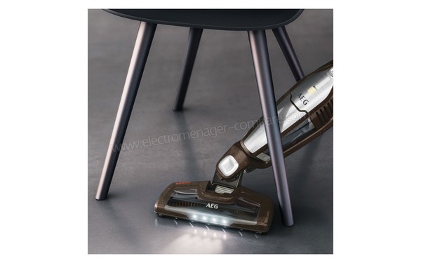 AEG CX7-35CB - Brosse articul&eacute; avec &eacute;clairage