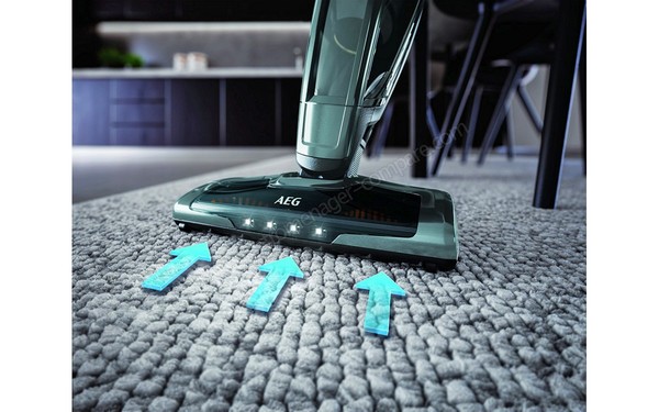 AEG CX8-60TM - Brosse avec &eacute;clairage LED