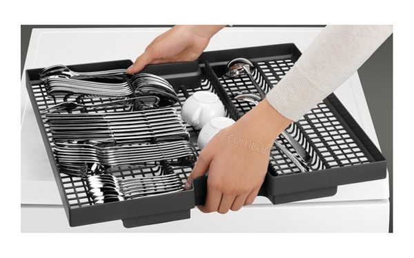 AEG FSK93705P - Vue du panier &agrave; couverts