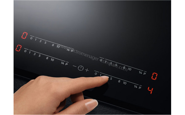 AEG IAE6442SFB Import EU - &Eacute;cran tactile