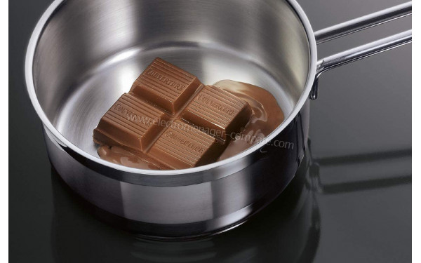 AEG IKB6430AMB - Mise en situation