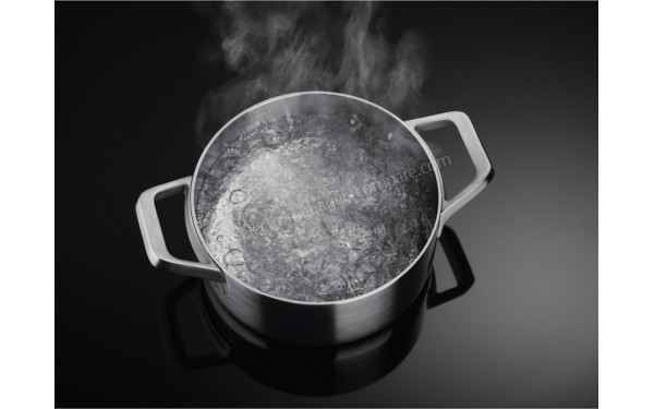 AEG IKB64410FB - Mise en situation