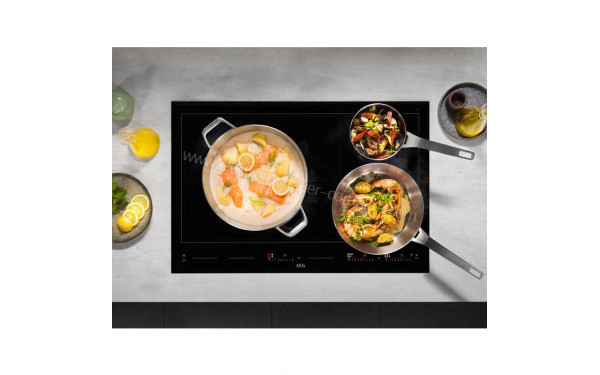 AEG IKE86683FB - Mise en situation