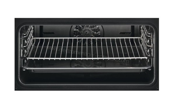 AEG KME761000M - Vue de l'int&eacute;rieur