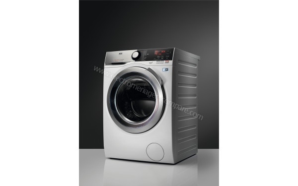 AEG L7FBR842E 2020 - Vue 3/4 droite