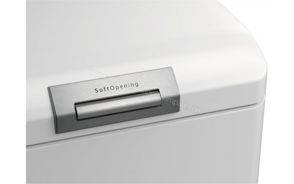 AEG L7TED758D 2019 - Zoom sur la poign&eacute;e SoftOpening