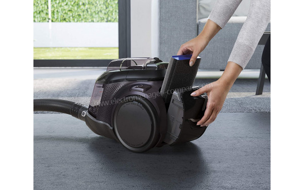 AEG LX9-3-OKO - Vue du retrait du filtre