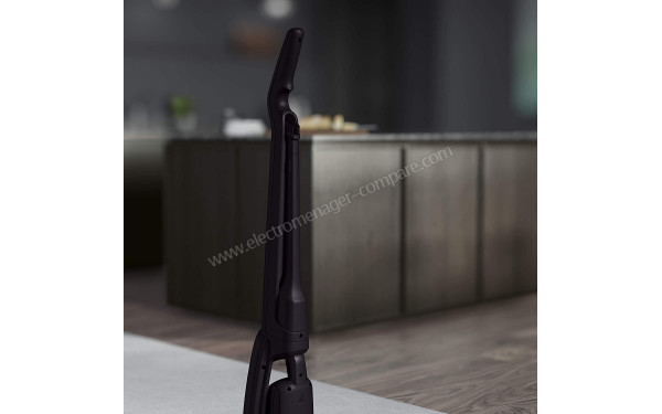 AEG QX6-1-42GG - Vue du rangement des accessoires