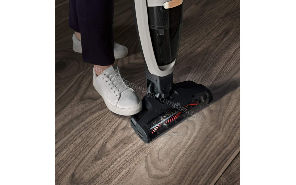 AEG QX6-1-44SW - Nettoyage simplifi&eacute; de la brosse