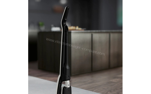 AEG QX6-1-44SW - Vue du rangement des accessoires