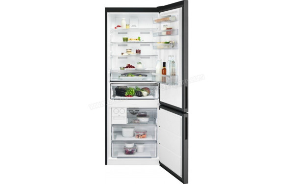 AEG RCB646E3MB - Vue de l'int&eacute;rieur