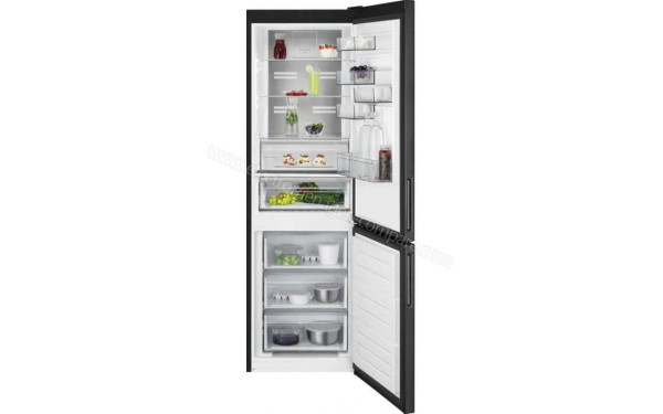 AEG RCB732E7MB - Vue de l'int&eacute;rieur