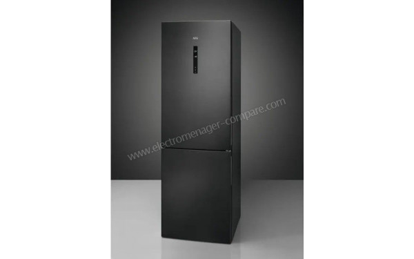 AEG RCB732E7MB - Vue 3/4 droite