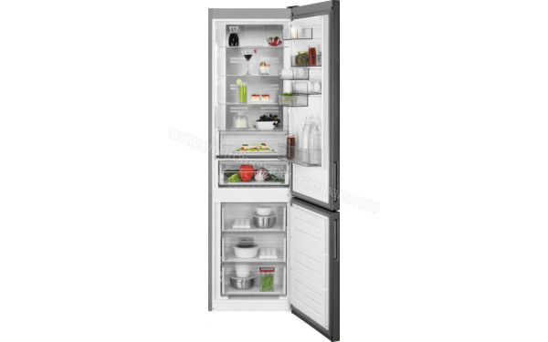 AEG RCB736D5MB - Vue de l'int&eacute;rieur