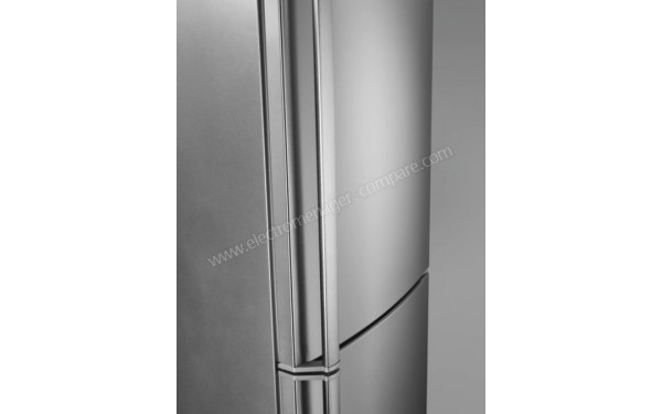 AEG RCB83724KX - Vue de la poign&eacute;e