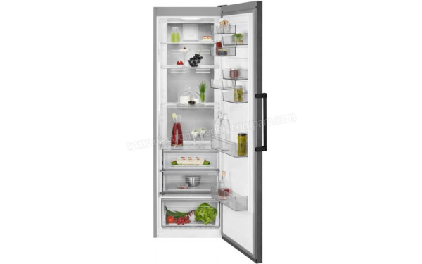 AEG RKB738E5MB - Vue de l'int&eacute;rieur