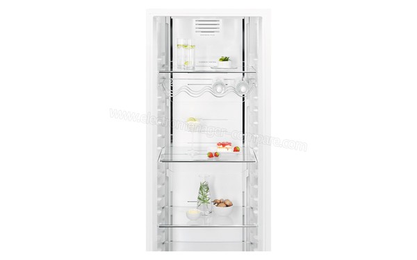 AEG RKE83924MX - Vue des clayettes