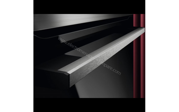 AEG TU5PB40SM - Zoom sur la poign&eacute;e