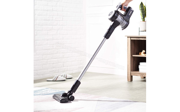 AMAZONBASICS VHS01A17Z0K-BLDC-EU-B - Mise en situation