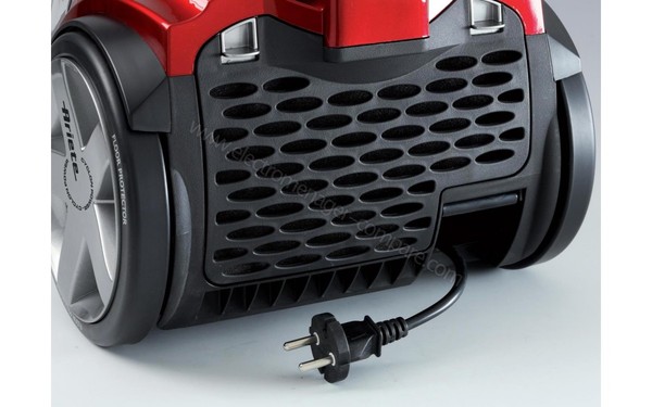 ARIETE Jet Force Red A - Vue de l'arri&egrave;re