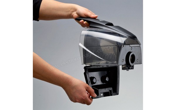 ARIETE Jet Force Red A - Vidage du bac &agrave; poussi&egrave;re