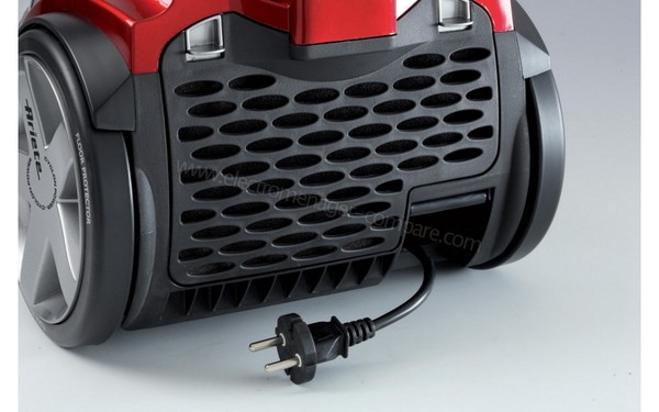 ARIETE Jet Force Red - Vue de l'arri&egrave;re