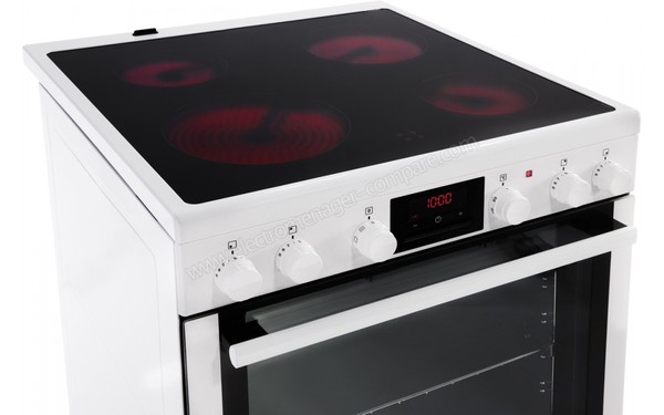 ARTHUR MARTIN AKC64500EW - Table de cuisson (cr&eacute;dit : Darty)