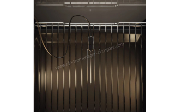 ASKO OCM64BSH - Vue de la grille et de la sonde de cuisson