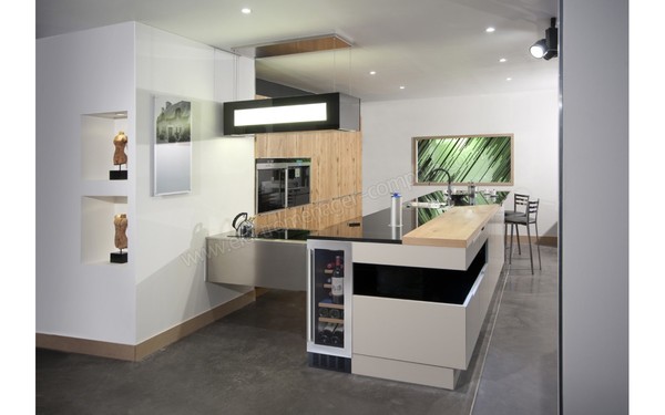 AVINTAGE AV21SX - Mise en situation