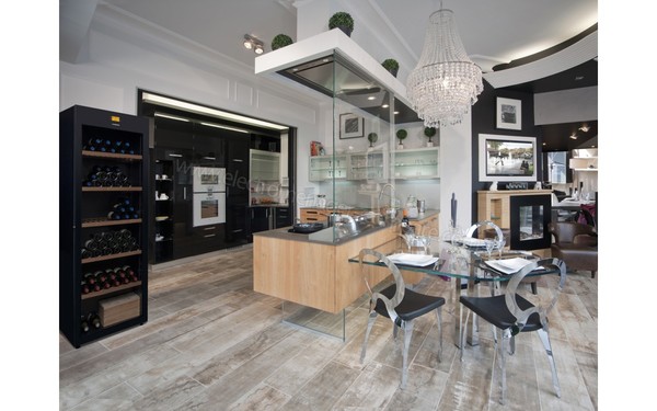 AVINTAGE DVP305G - Mise en situation 1