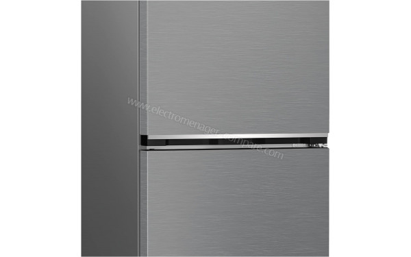 BEKO B1RCNE364XB - Zoom sur les poign&eacute;es int&eacute;gr&eacute;es