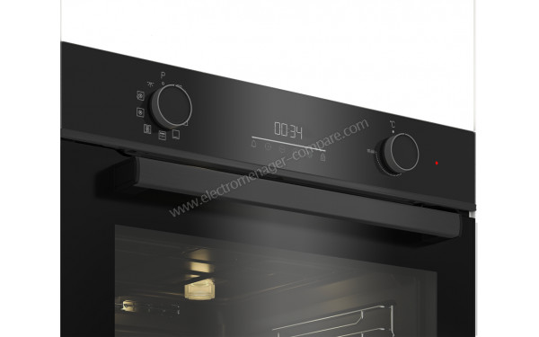 BEKO BBIM13300DXPSE-1 - Panneau de commandes vue 3/4 gauche