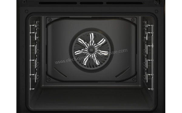 BEKO BCBIM16300XDE - Vue de l'int&eacute;rieur (cr&eacute;dit : Boulanger)