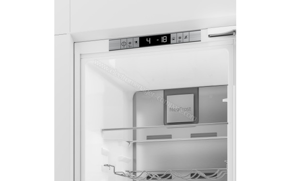 BEKO BCNA275E4SN - Panneau de commandes