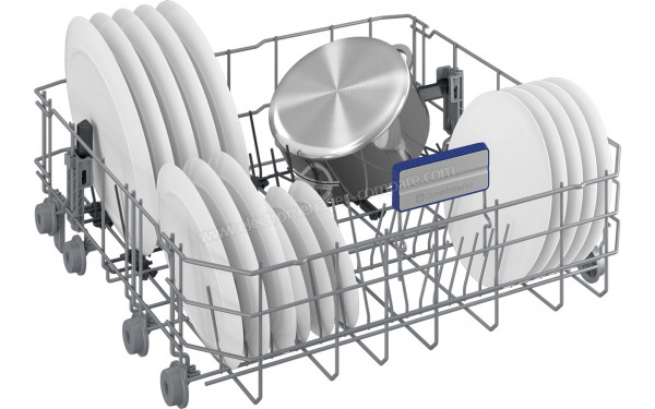 BEKO BDIN38647C - Vue du panier inf&eacute;rieur