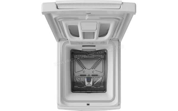 BEKO BTL1WFP9652FR - Vue de l'int&eacute;rieur porte du tambour ferm&eacute;e