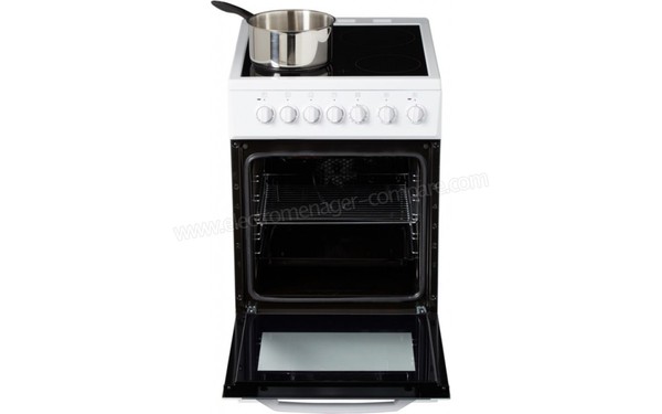 BEKO CSE 57101 GW - Vue de face, porte ouverte (cr&eacute;dit : Boulanger)