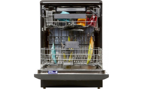 BEKO DFN6821B - Vue de l'int&eacute;rieur (cr&eacute;dit : Boulanger)