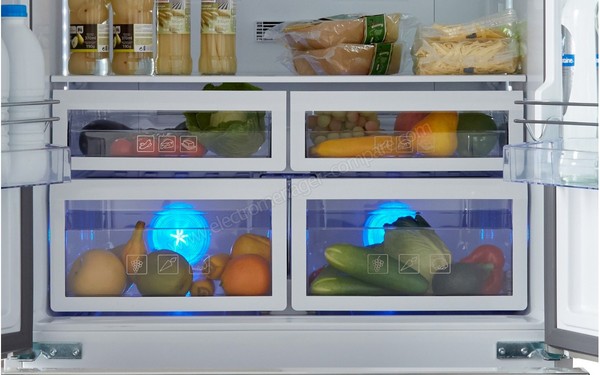 BEKO GNE60521X - Bacs &agrave; l&eacute;gumes Blue light (en bas) et bacs fraicheur (en haut)
