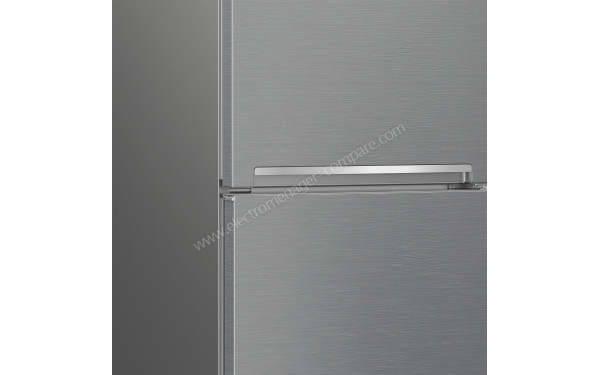 BEKO RCNA366K40XBN - Zoom sur les poign&eacute;es int&eacute;gr&eacute;es