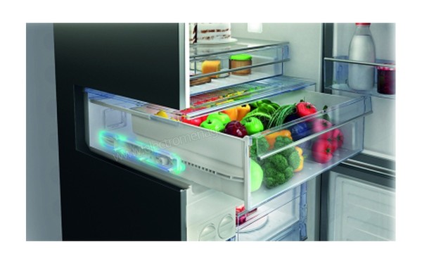 BEKO RCNT415I20BS - Vue du bac &agrave; l&eacute;gumes