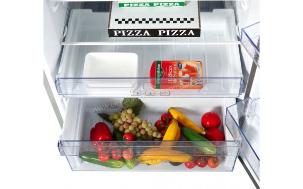 BEKO RDNE455K30ZXB - Vue des bacs zone fra&icirc;cheur (cr&eacute;dit : Boulanger)