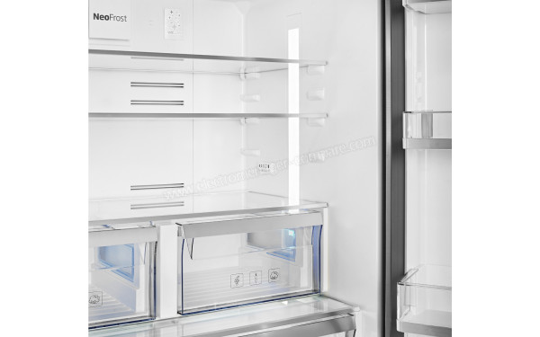 BEKO REM91ZXBN - Clayettes en verre tremp&eacute;