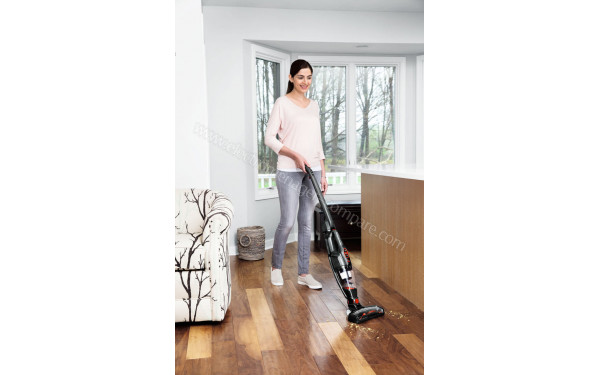 BISSELL MultiReach Essential 14.4V - Mise en situation